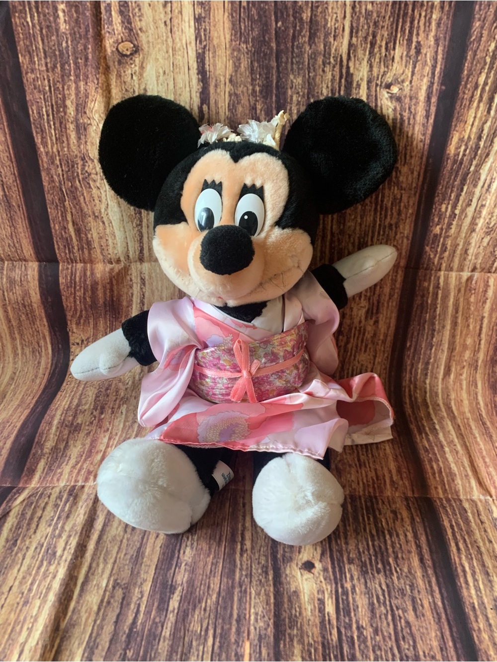 Disney Vintage Disneyland Disney World Minnie Mouse Plush in Pink Floral Kimono